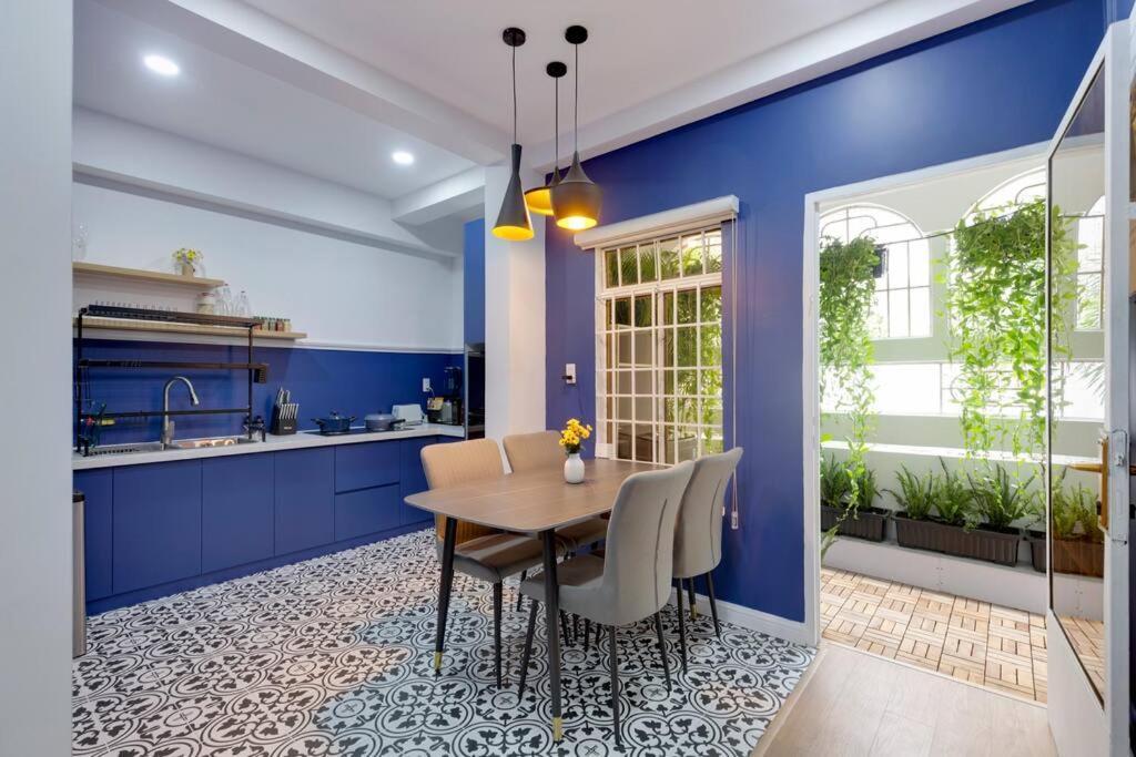 Modern, Cozy & Fully Equipped 2Br Apt In D4, 5M To D1 Хошимин Экстерьер фото